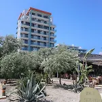 Marina 13 Summerland